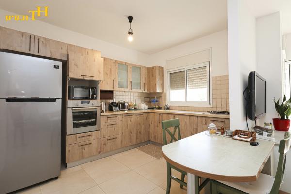 עמק אילון 4 (הדרים)