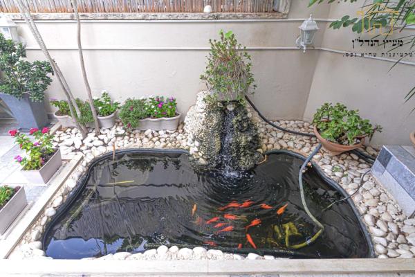 אלון 21, החורש