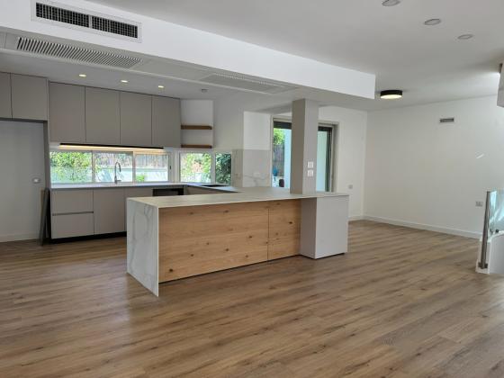 בשכונת נווה רום