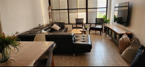 שער ציון 23, קריית שרת