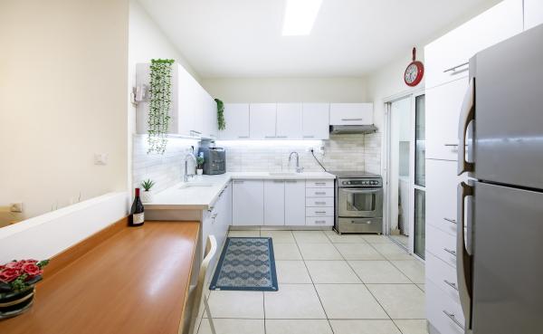 מנחם בגין, הדר גנים