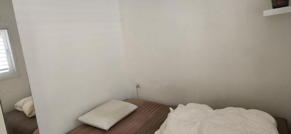 חומה ומגדל 44, קרית עבודה