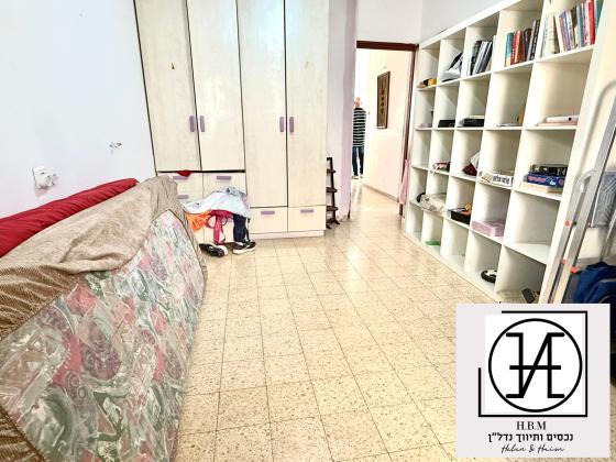 הפלמ"ח 16, אגרובנק