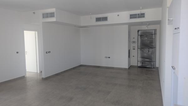 הצנחנים 13, נוה שרת