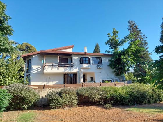 נשלסק 6, קרית אונו הותיקה