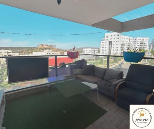 ברקת, אבני חן