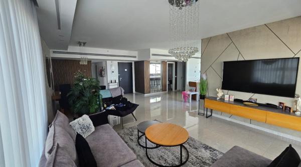 מבצע דקל 12, נווה גן