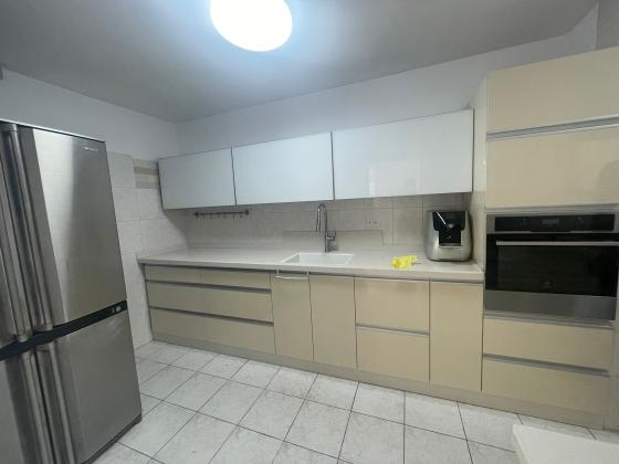 ארתור שיק 22, נווה עופר