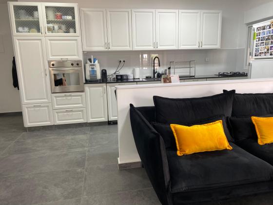 קדרון 6, נווה מנחם