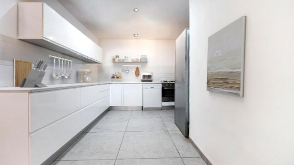 הררי, נווה יהושע