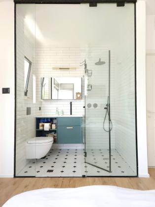 אבנר בן נר 10, סביוני נצר סירני