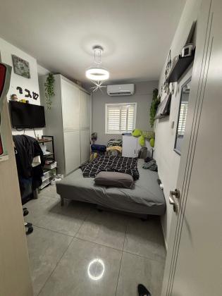 יהודה הלוי 66, רמב"ם