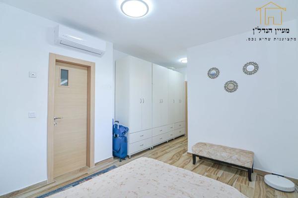 אלון 21, החורש