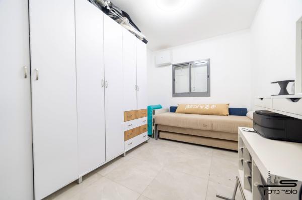 אברבנאל 119, נחלת שמעון