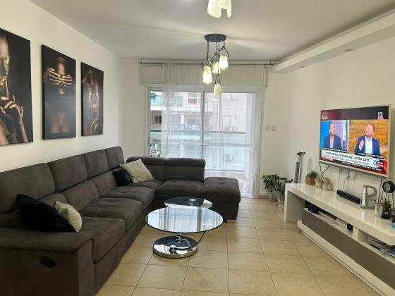 זמיר 11, נווה יצחק רבין (נהריה הירוקה)