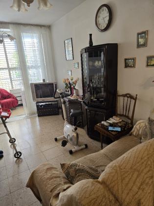 שדרות יוספטל גיורא 85, שיכון ותיקים