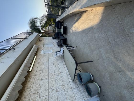 סיתוונית, רמת אלמוגי