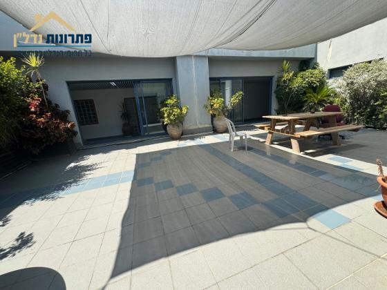 אתגר 2, אזור תעשיה טירת הכרמל