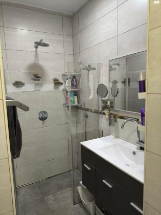 טרומפלדור, נוה שאנן