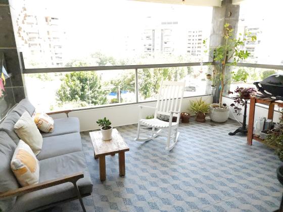 אבנר בן נר 10, סביוני נצר סירני