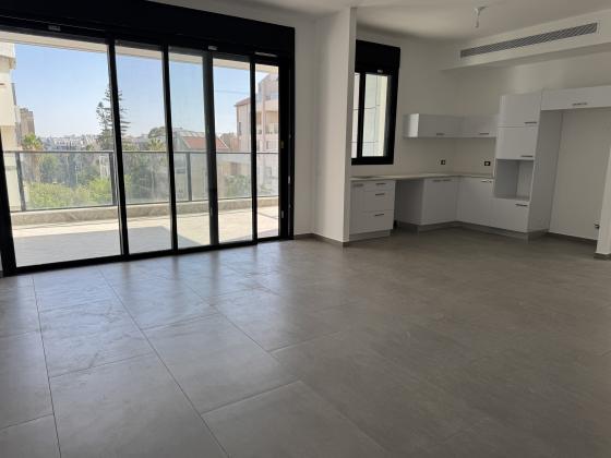 בשכונת תקומה, הראשונים