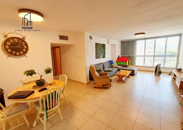 התחיה, נאות שושנים