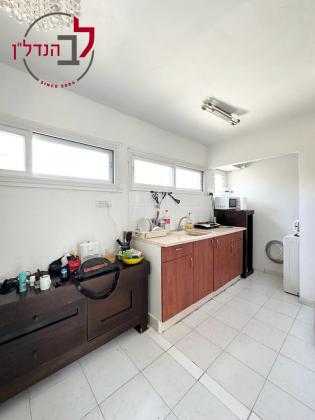 קיבוץ גלויות 8 (רובע ב)