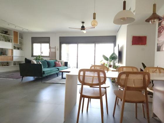 אבנר בן נר 10, סביוני נצר סירני