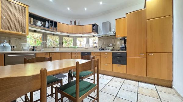 נתיב השירות 12, המושבה