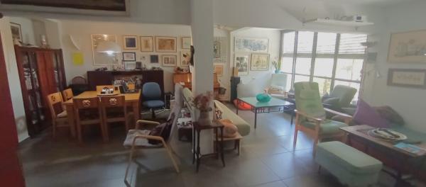 שמאי 5, מרכז