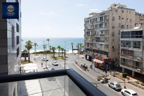 רוטשילד 4, צפון מערב