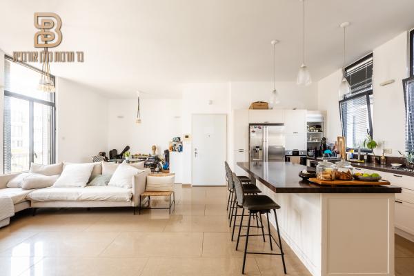 בשכונת שוק הפשפשים וצפון יפו