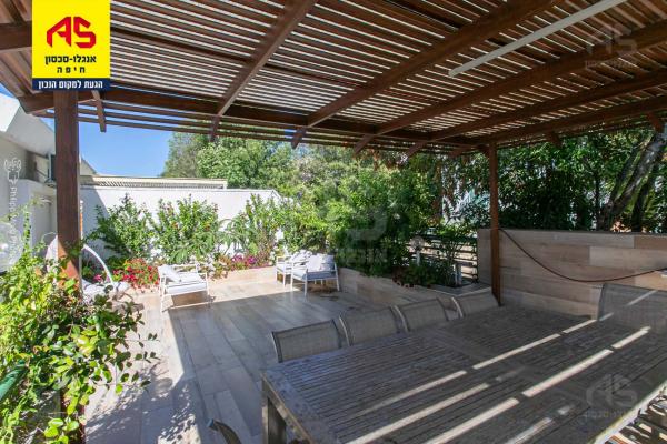 הצבעוני, ורדיה