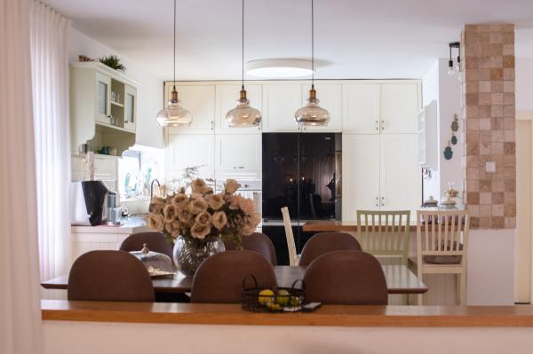 אדוריים 34, אתרי המקרא