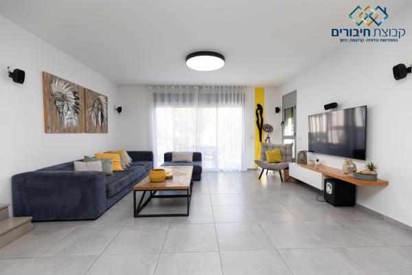 נתן יונתן, פסגות אפק