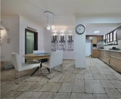 גולן 37, גבעת סביון