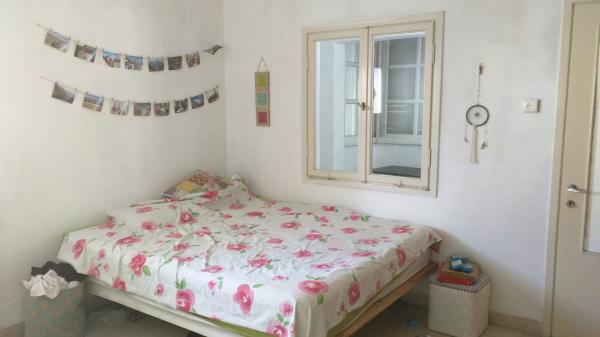 העליה השניה 13, בת גלים