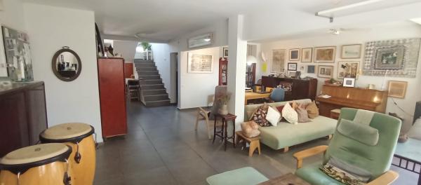 שמאי 5, מרכז