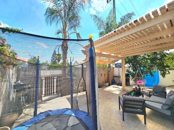 השלכת 5, בית אליעזר