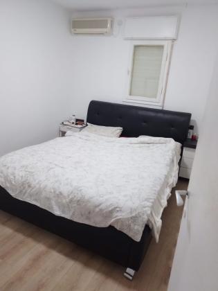 ביאליק 1, שכונה ב