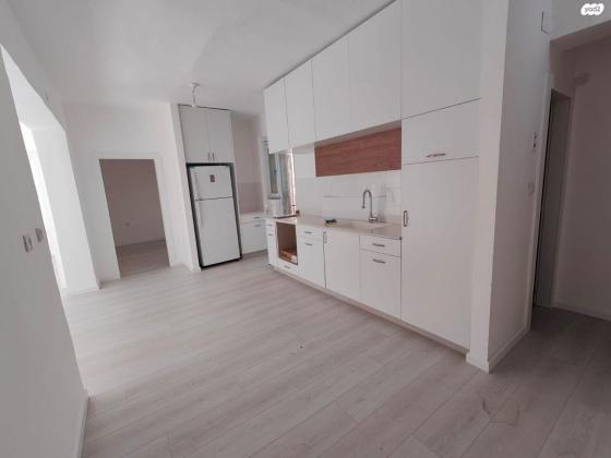 חבצלת 7, מרכז העיר