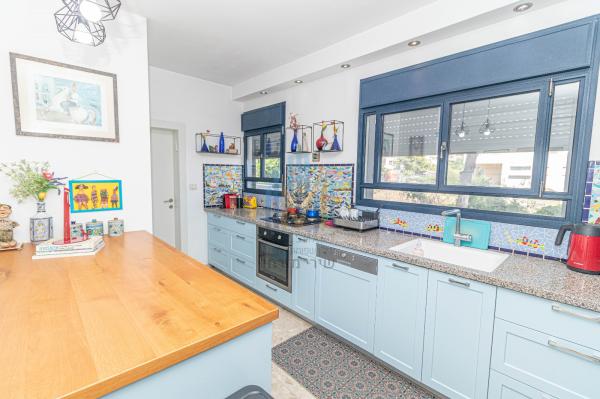 היקינתון, רמת אלמוגי