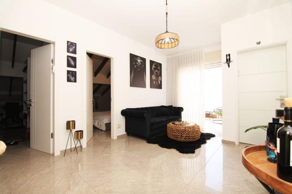 איסר הראל 17, כוכב הצפון