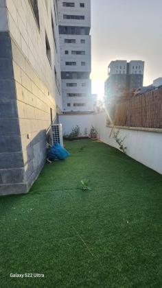 נוי, נאות פרס