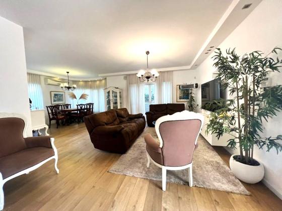 יהוד-מונוסון 1