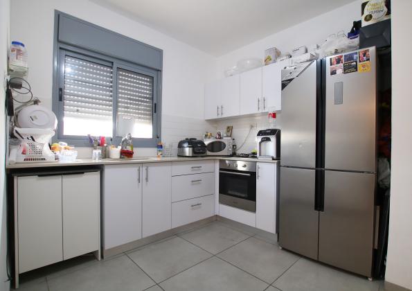 חיטמן עוזי, משכנות אומנים (כורדני)