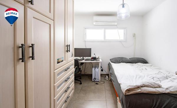 הרקפת 53, גבעת סביון