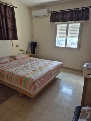 תל מאנה 54, אחוזה