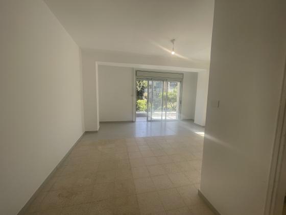 שמחוני 6, רסקו (גבעת הורדים)