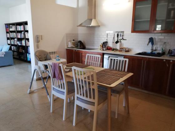 הלב העברי 2, טלביה